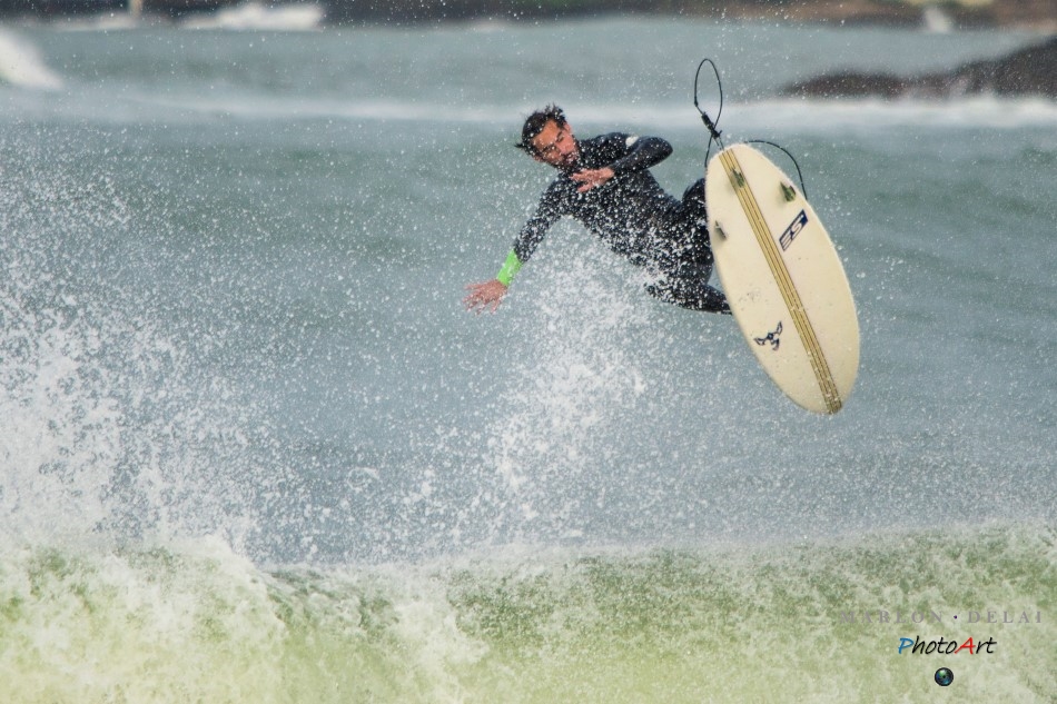 023_scaled_2019_19_07_surf_0212_1.scale-custom_950